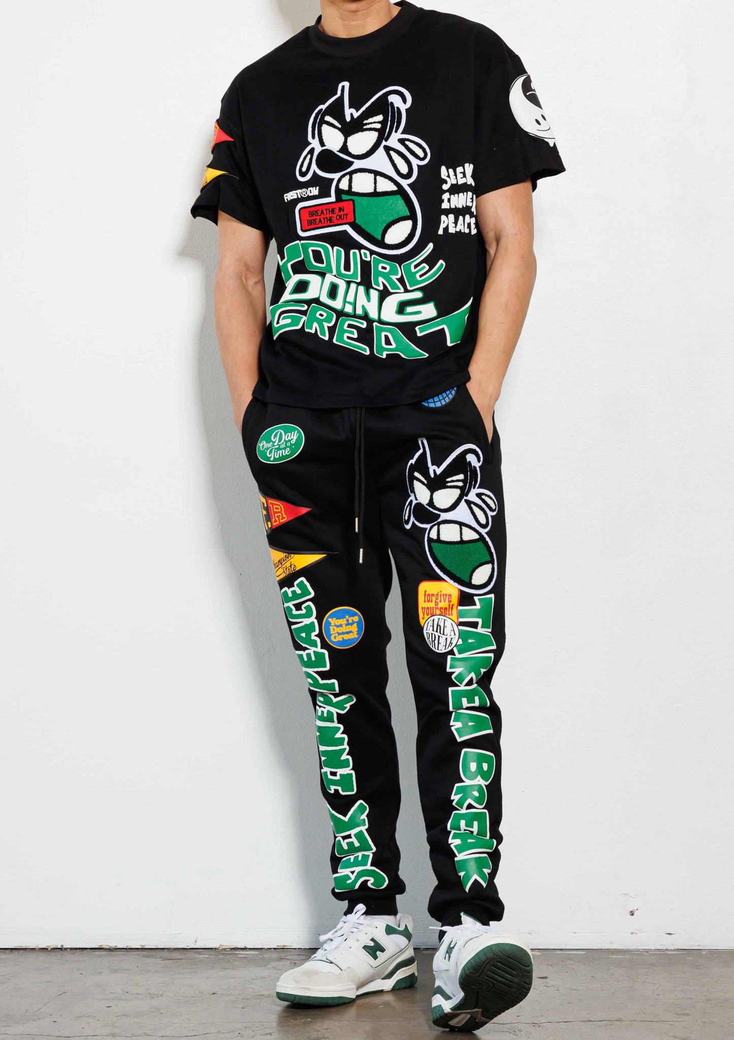 SPRING BREAK CHENILE PATCH GRAPHIC  JOGGER