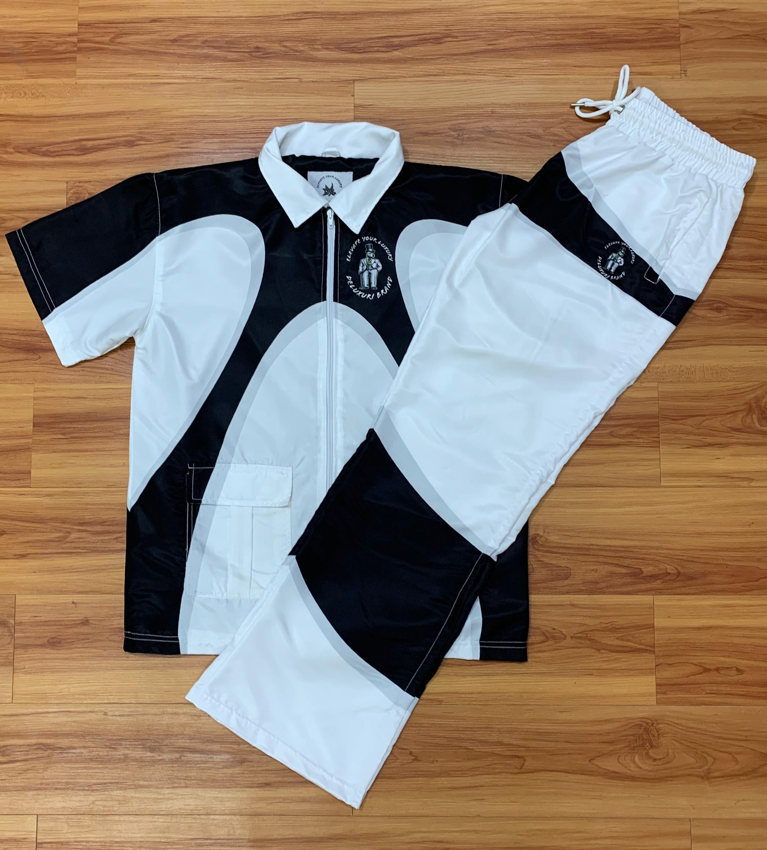 Deluxuri tracker style suit