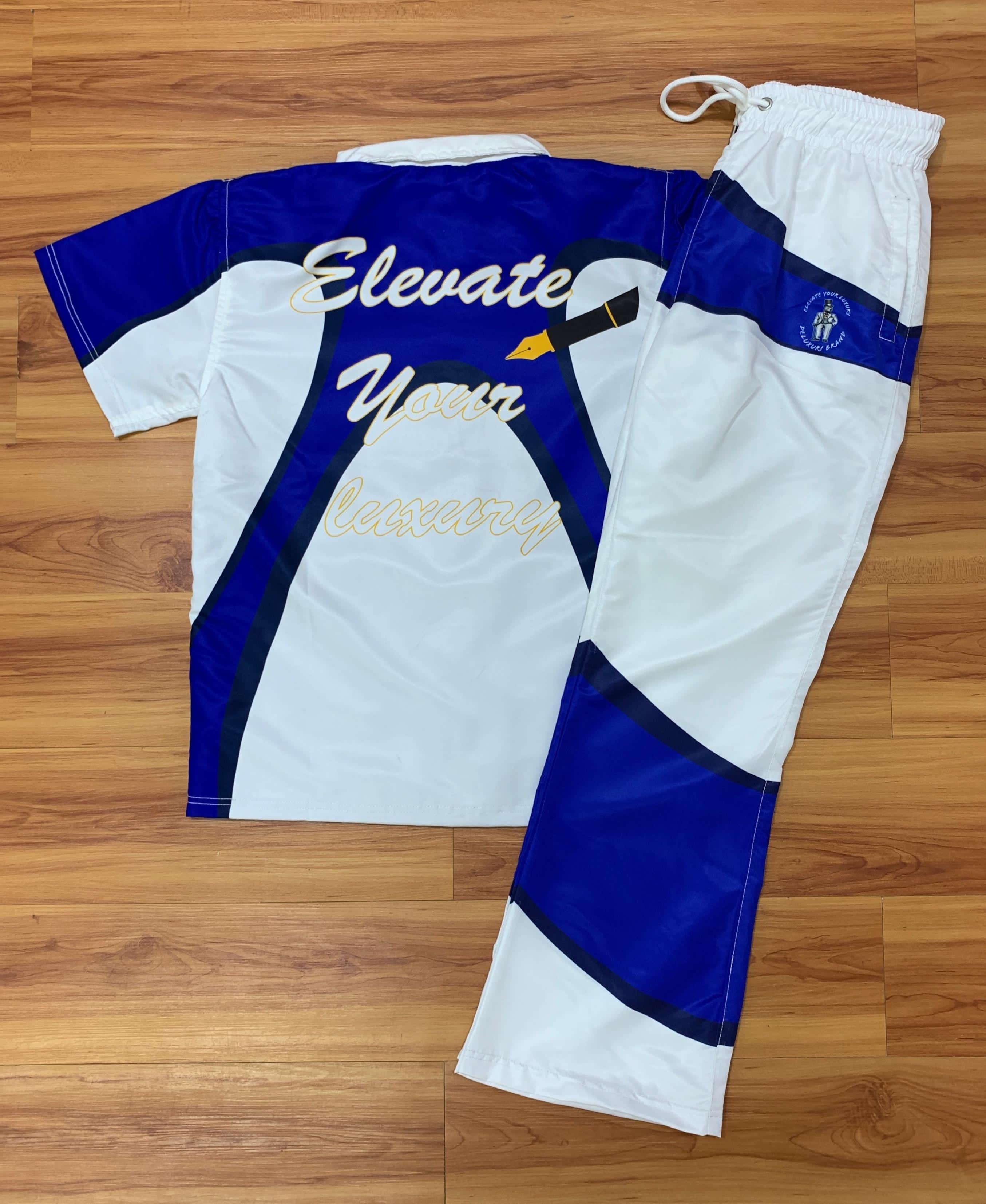 Deluxuri tracker style suit
