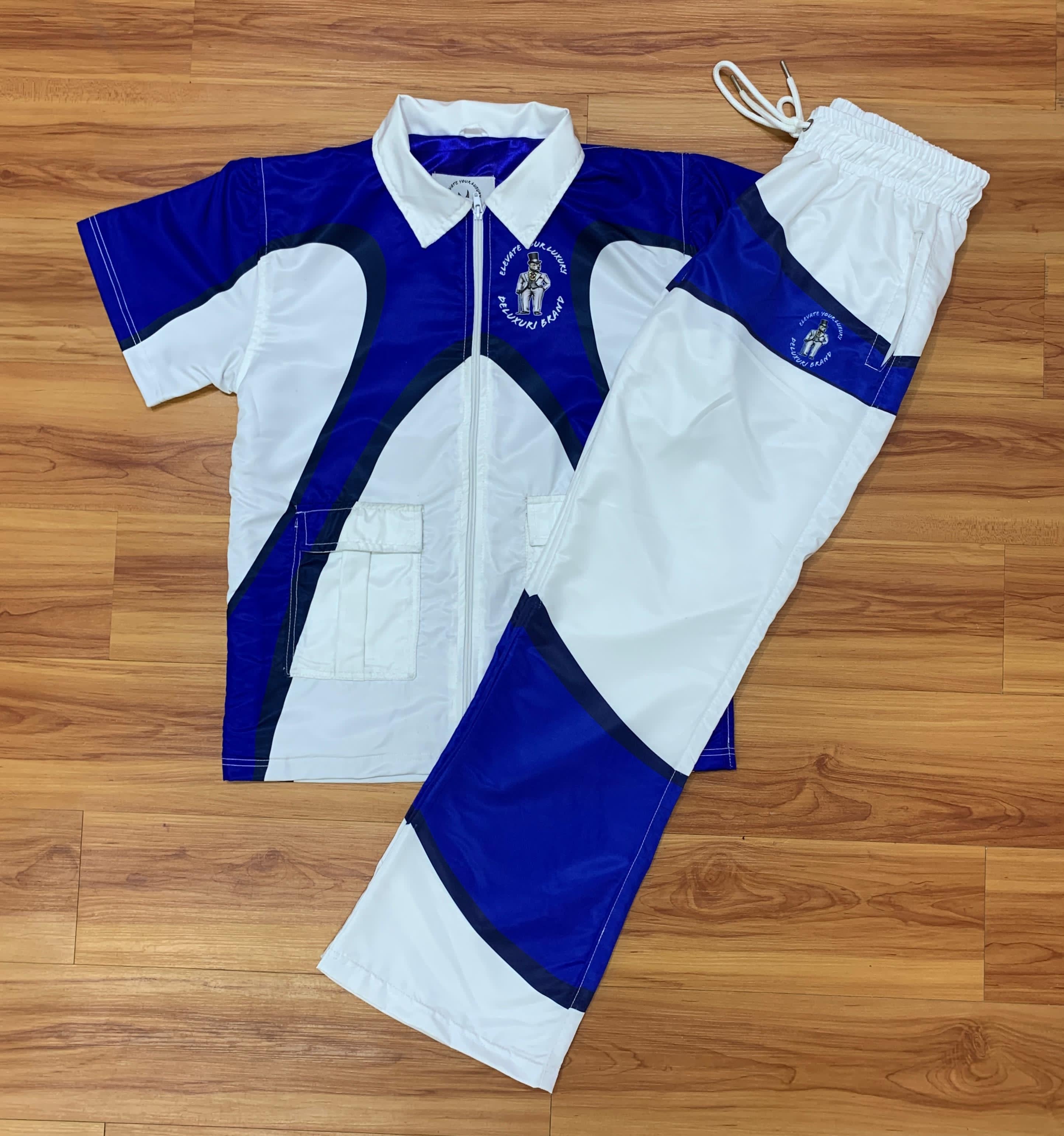 Deluxuri tracker style suit